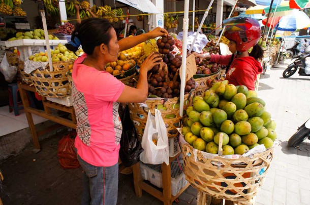 Фруктовый рынок на Бали