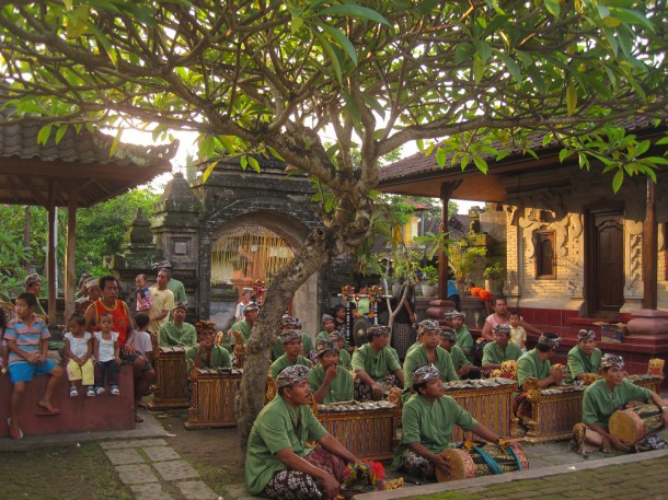 Оркестр на балийской свадьбе 