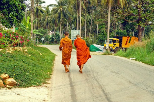 Монахи в Таиланде
